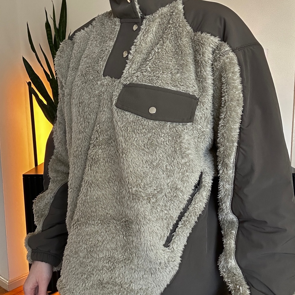 Girlfriend Collective Gray and Black Performance Jacket